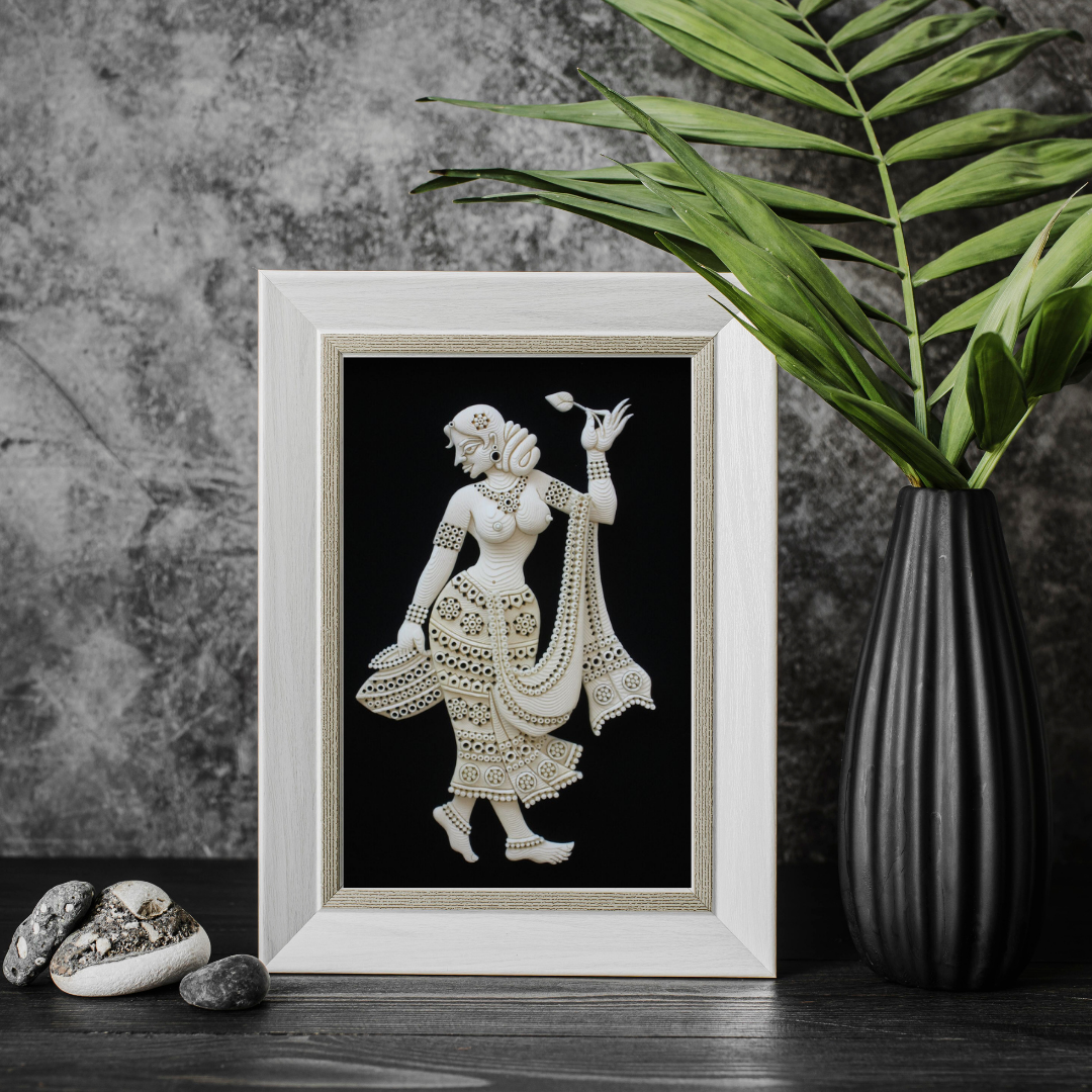 A Calming Allure of Sea Forth Carving – A Serene Elegance